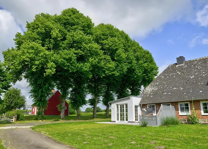 Fewo1846 - Rotes Haus - Idyllisch Gelegenes Haus Mit 2 Schlafzimmern Und Grossem Grundstueck Prázdninový dům
